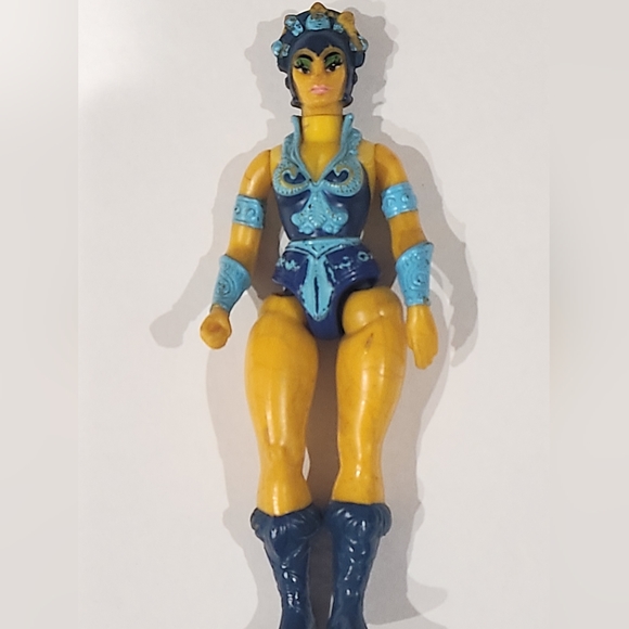 Vintage 1982 Masters of the Universe  Evil-Lyn toy - Picture 1 of 11